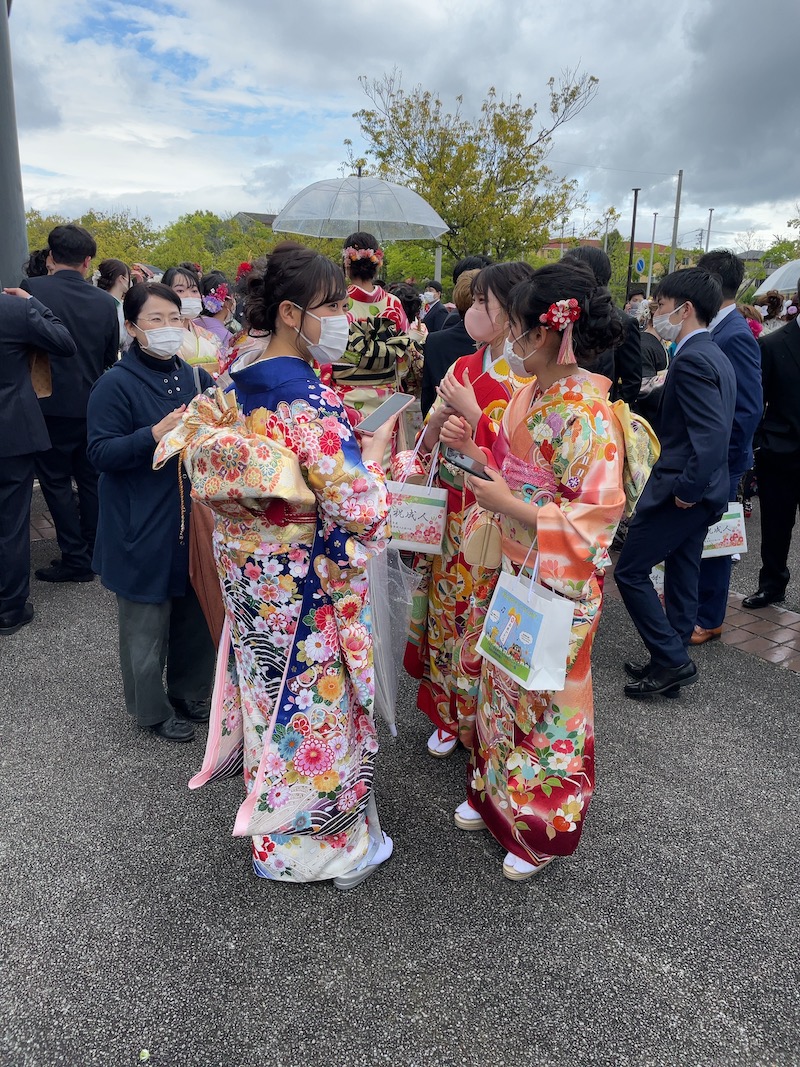 東広島市 成人式 開催されました 今年は我が家も いと善呉服の着物お役立ちサイト